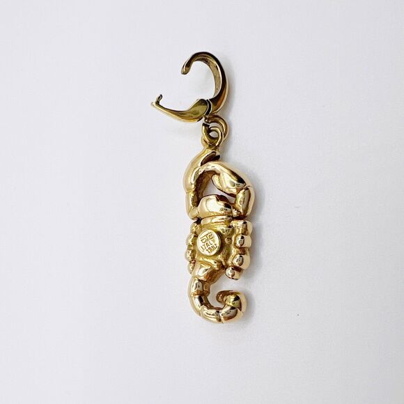 18k Yellow Gold Scorpio Charm Pendant Zodiac Signed OTC Italy - Picture 3 of 10